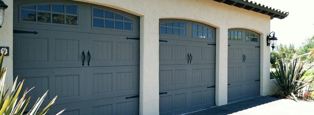 Vinyl garage doors