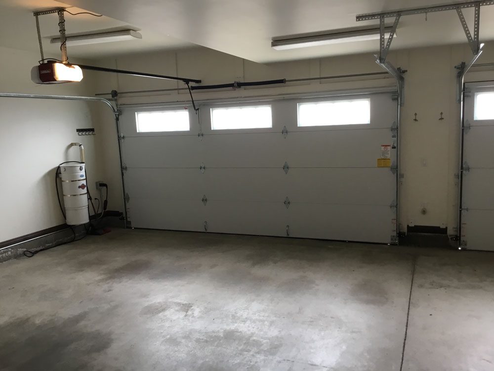 Garage Door Repair in Middleton