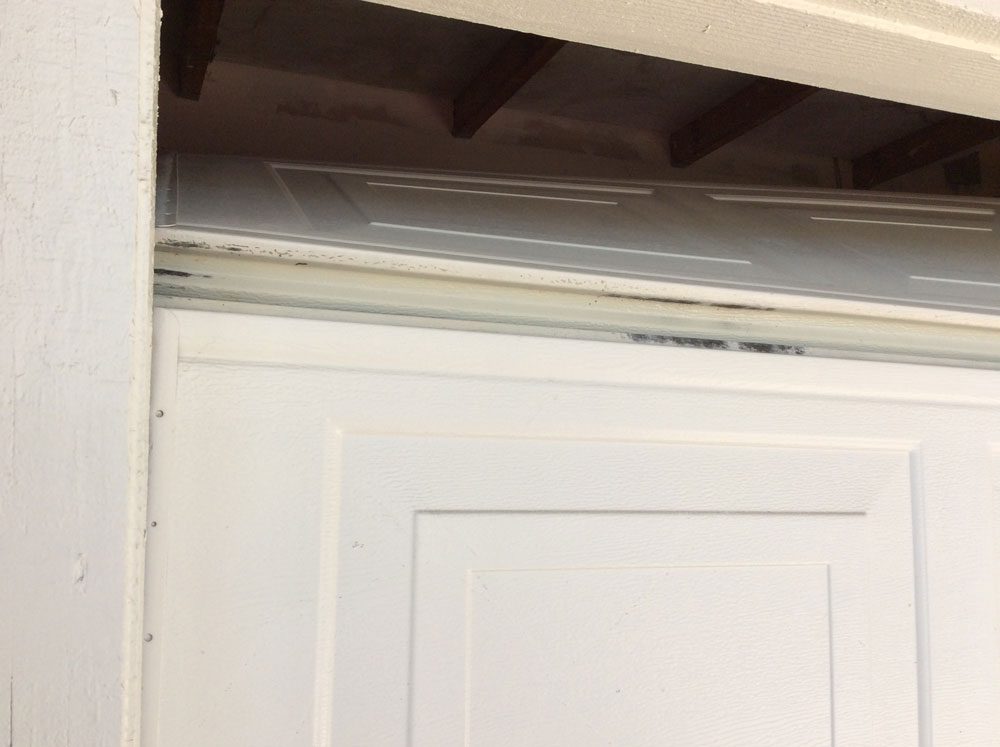 Garage Door Repair in Temecula