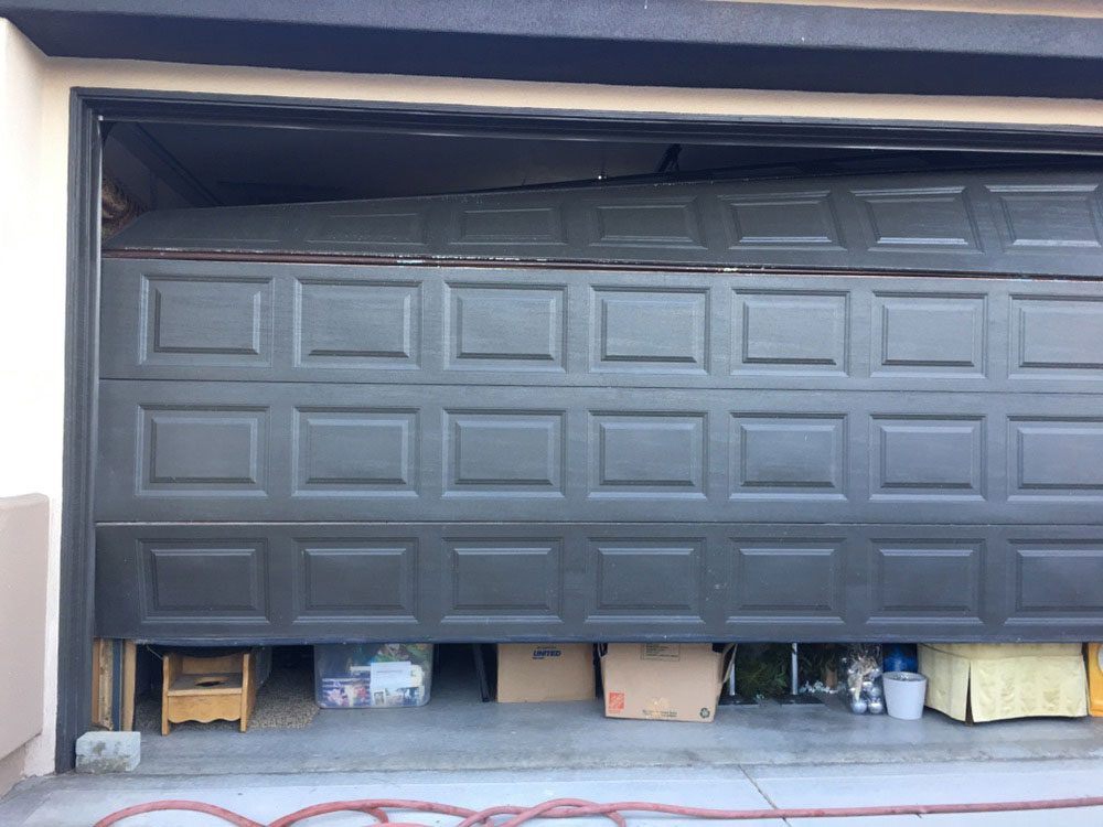 Garage Door Service in Irvine